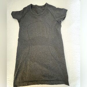 Lululemon Swiftly Tech short-sleeve hip length in gray.